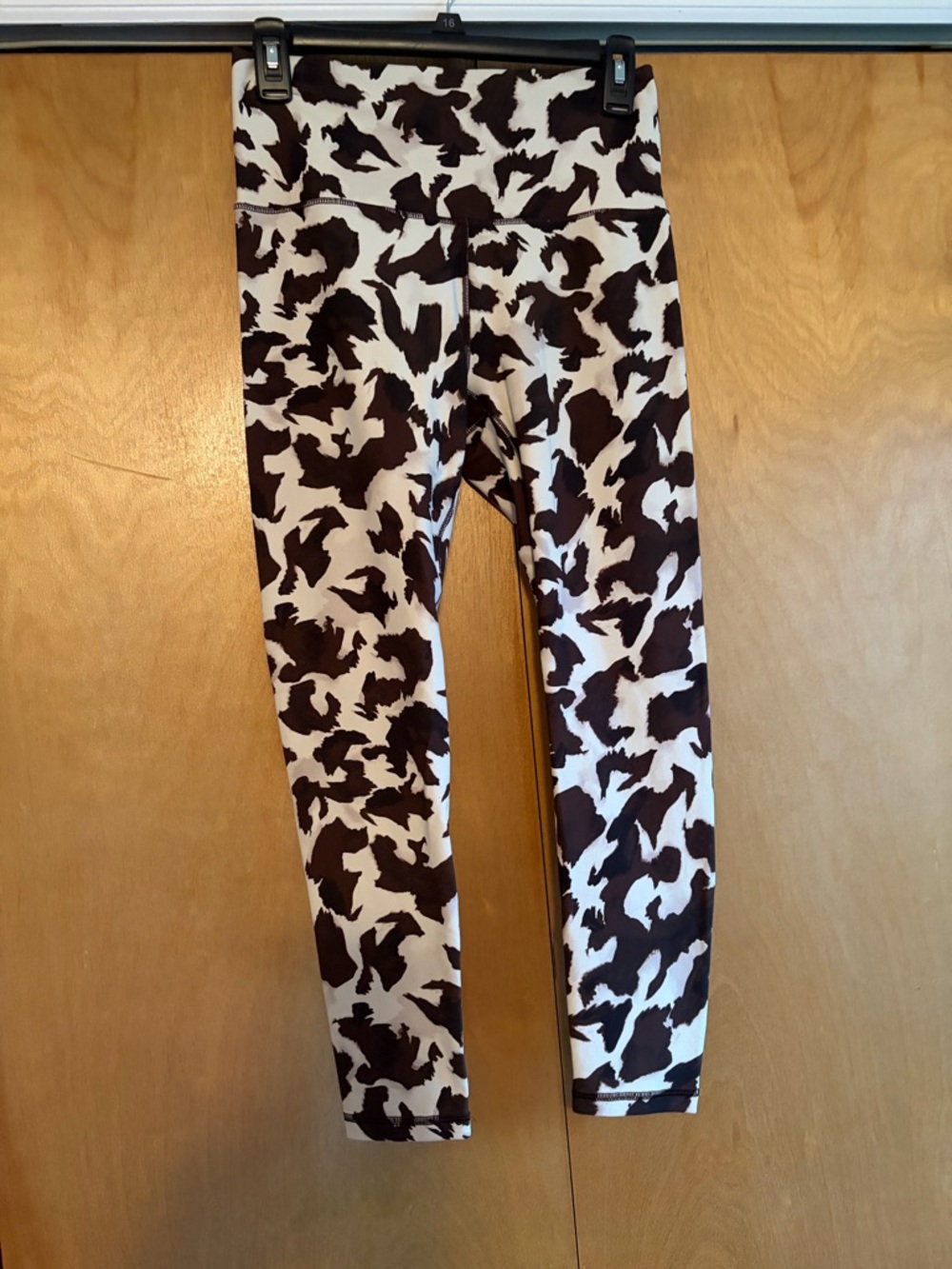 Womens Brown and White Printed Leggings